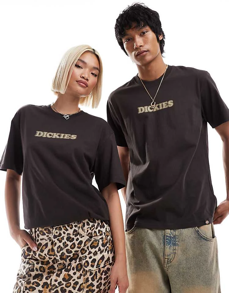 Dickies Choteau Central Logo T-shirt In Dark Brown For Unisex 7 Dickies Choteau Central Logo T-shirt In Dark Brown For Unisex - Image 5